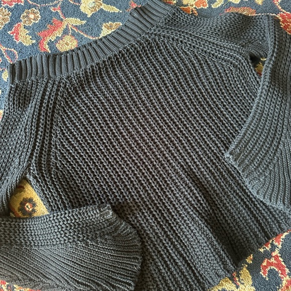 Vagabond off the shoulder black sweater size small - Picture 2 of 6